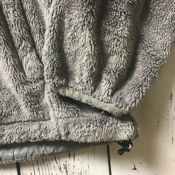 Northface Gray Fuzzy Zip Up Sweatshirt - Sz Small - Picture 4 of 8